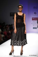 Model walk the ramp for Raj Shroff Show at Wills Lifestyle India Fashion Week 2012 day 5 on 10th Oct 2012 (179).JPG